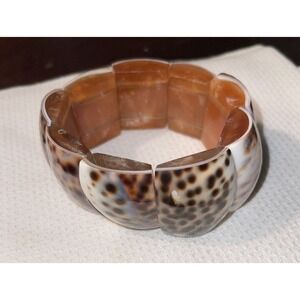 Tiger Cowrie Shell Elastic Stretch Bracelet - Unbranded